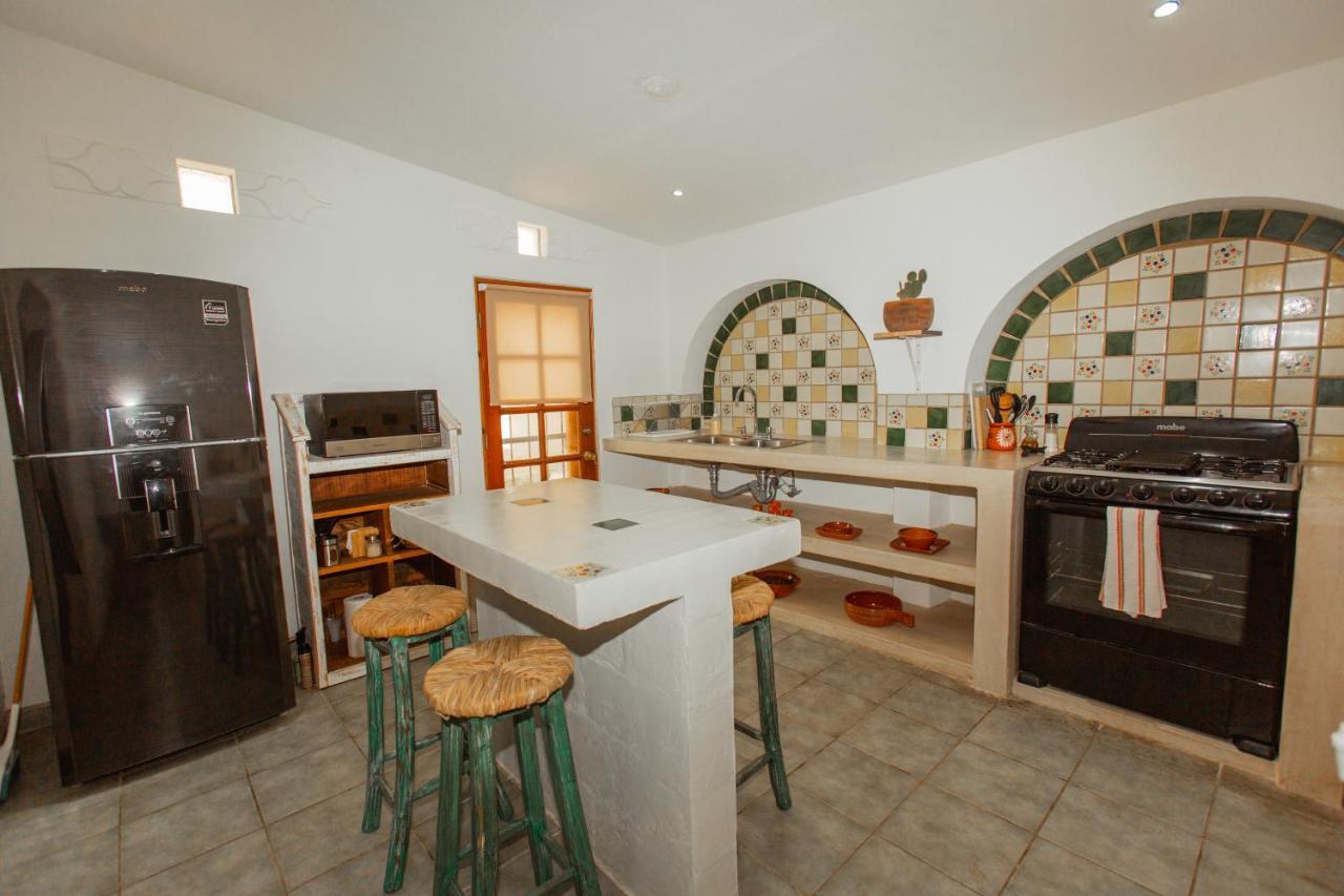 Cien Palmas- Authentic Mexican Casita 1 -Downtown Todos Santos Buitenkant foto